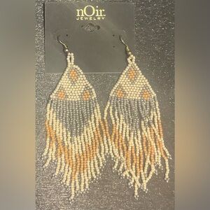 Noir Jewelry Beaded Dangle Earrings NWT #351